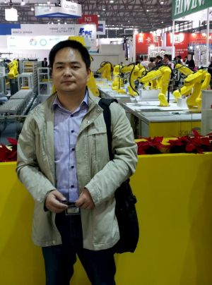 【名师风采】谢暴